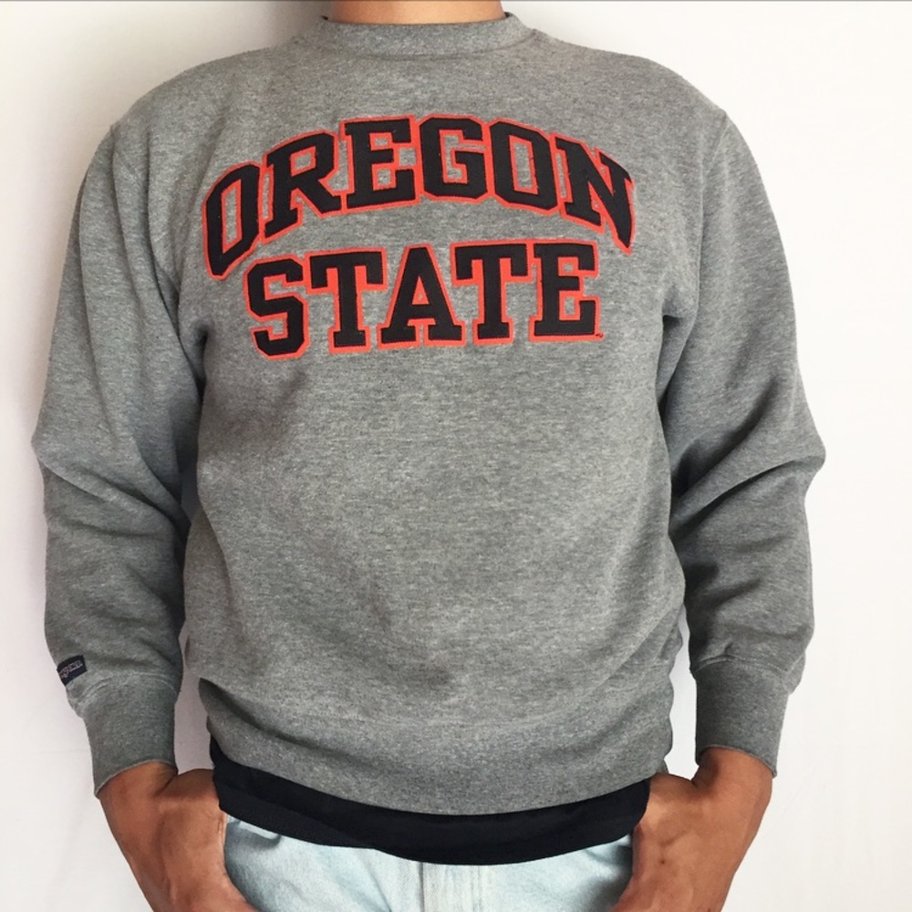 🛑SOLD🛑 Oregon State OSU Jansport Gray crewneck